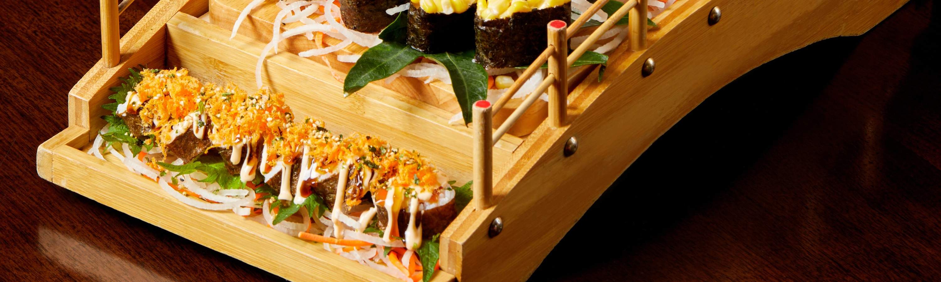 Buffet dinner for one person from Friday to Sunday